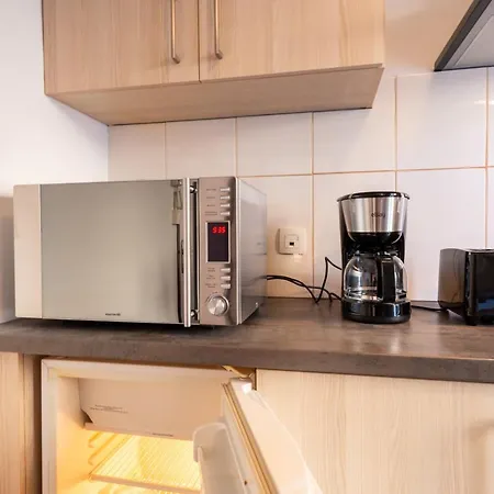 L'agescy 201 - Agreable Studio - Centre-ville Proche La Breche - Wifi